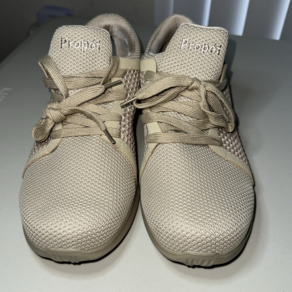 PROPÉT NEW, size 12 XX (5E), very comfy, last one!